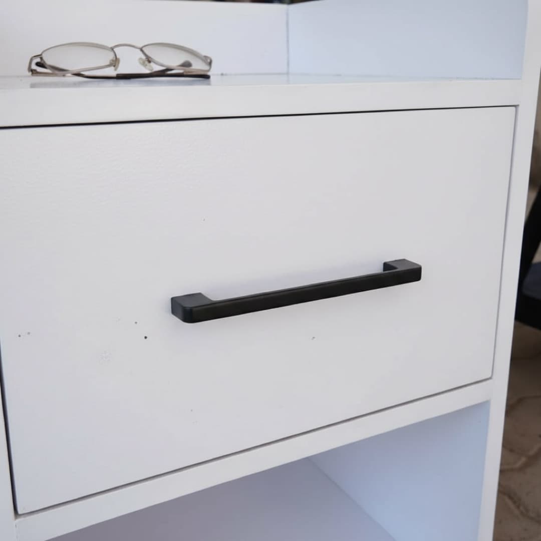 Drawer handle detail